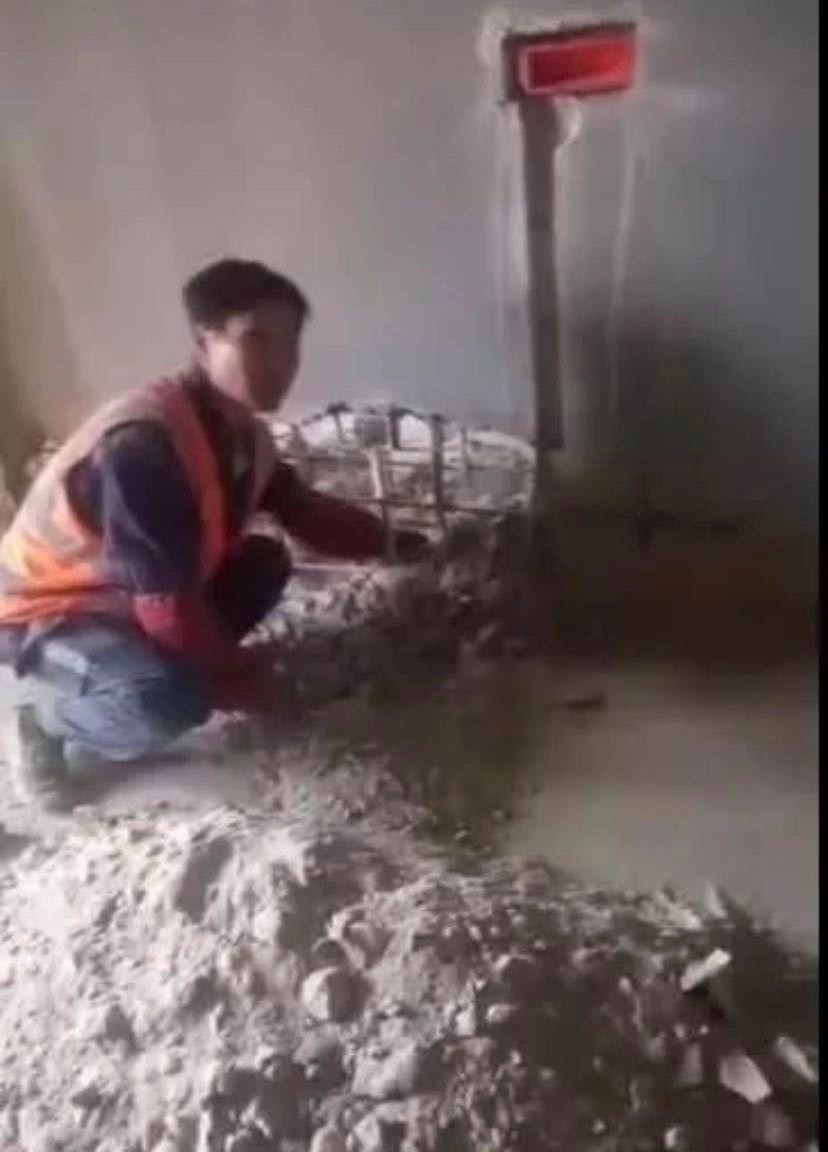 震惊！墙体一捏就碎